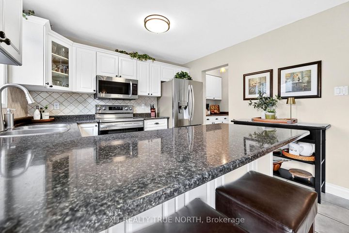 Photo 14 at 17 Chester Crescent, Georgetown, Halton Hills