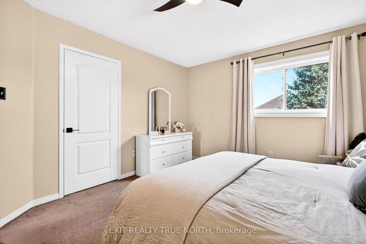 Photo 25 at 17 Chester Crescent, Georgetown, Halton Hills