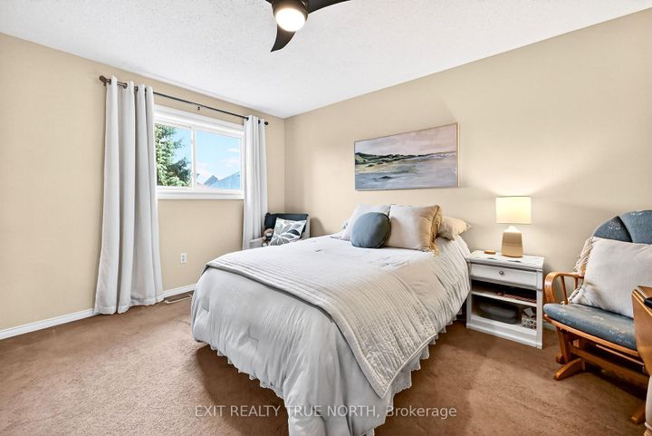 Photo 26 at 17 Chester Crescent, Georgetown, Halton Hills