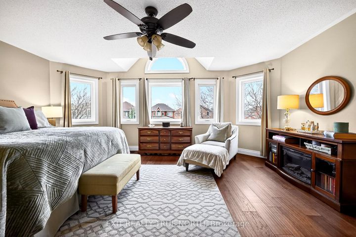 Photo 33 at 17 Chester Crescent, Georgetown, Halton Hills