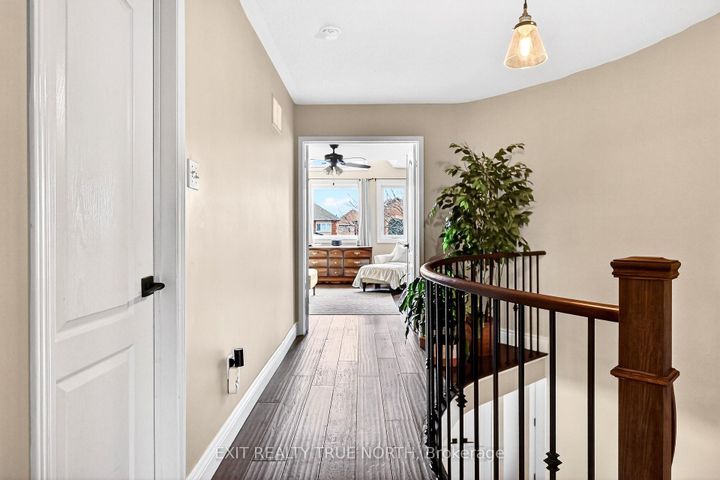 Photo 34 at 17 Chester Crescent, Georgetown, Halton Hills