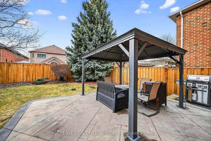 Photo 35 at 17 Chester Crescent, Georgetown, Halton Hills