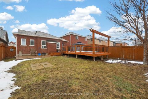 Photo 4 at 116 Sun King Crescent, Shore, Barrie