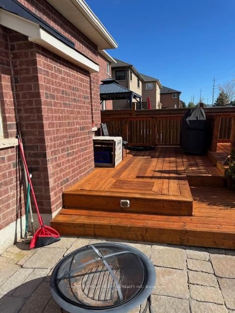 Photo 5 at 116 Sun King Crescent, Shore, Barrie