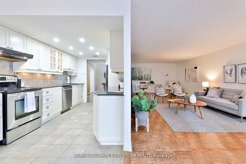 Photo 7 at 1007 - 360 Bloor Street E, Moore Park, Toronto