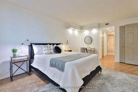 Photo 18 at 1007 - 360 Bloor Street E, Moore Park, Toronto