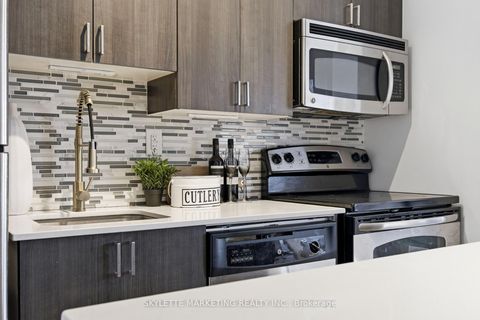 Photo 4 at 701 - 801 Sheppard Avenue W, Clanton Park, Toronto