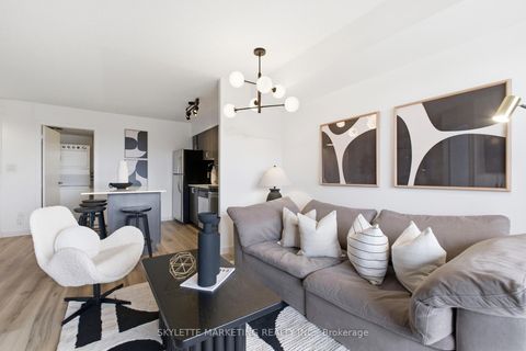 Photo 12 at 701 - 801 Sheppard Avenue W, Clanton Park, Toronto