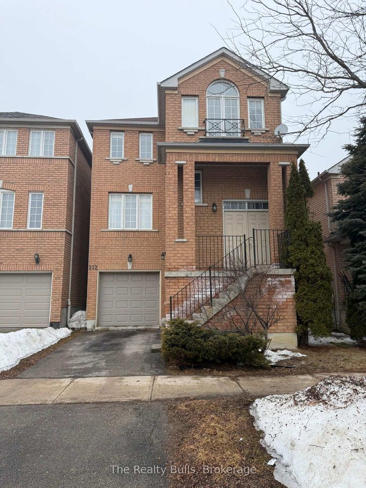 Photo 1 at 212 Yellowood Circle, Patterson, Vaughan