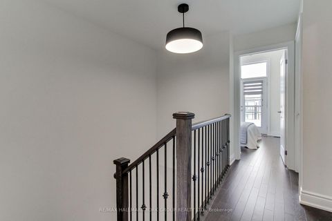 Photo 27 at 534 New England Court, Summerhill Estates, Newmarket