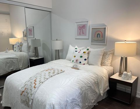 Photo 6 at 304 - 23 Glebe Road W, Eglinton, Toronto