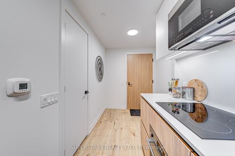 Photo 9 at 601 - 35 Parliament Street, Waterfront Communities C8, Toronto