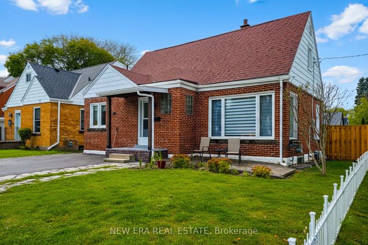 Photo 2 at 29 Second Street N, Stoney Creek, Hamilton