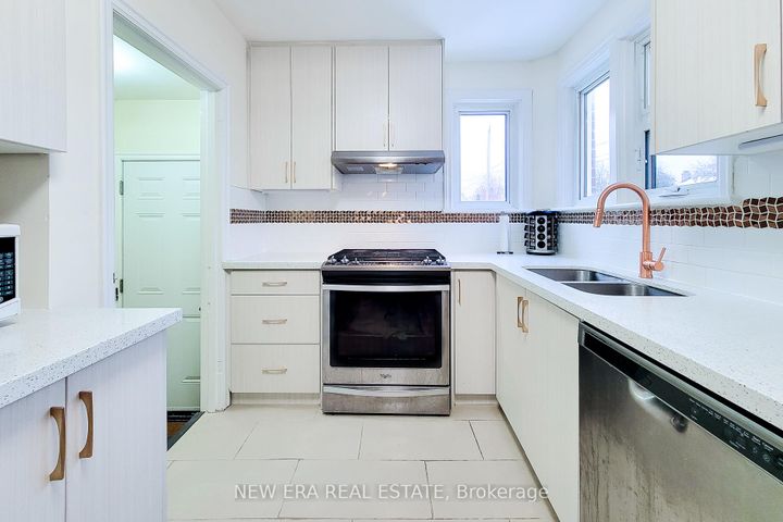 Photo 19 at 29 Second Street N, Stoney Creek, Hamilton