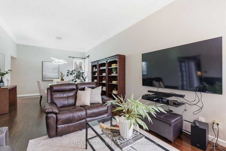 Photo 5 at 209 Darcy Street, Centennial, Oshawa