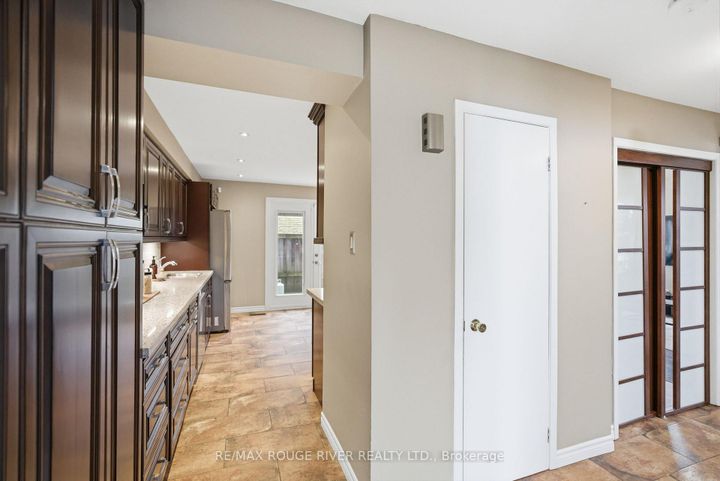 Photo 9 at 209 Darcy Street, Centennial, Oshawa