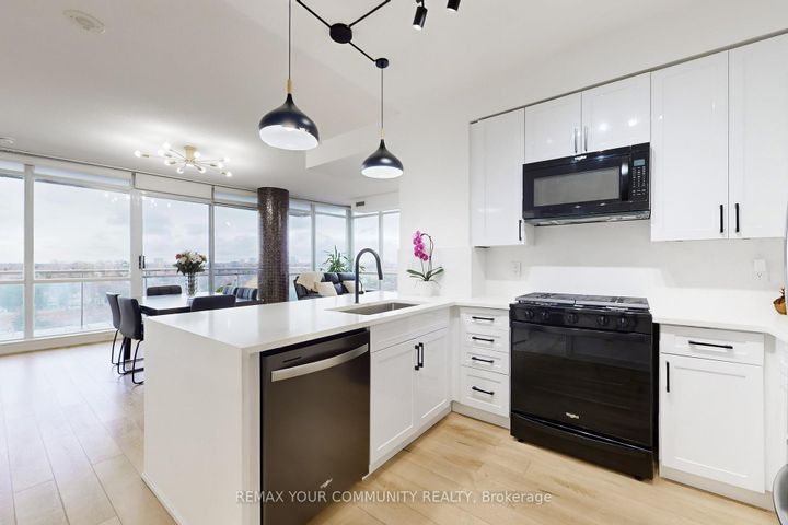 Photo 12 at 1602 - 30 Canterbury Place, Willowdale West, Toronto