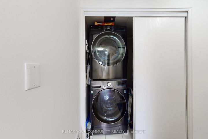 Photo 23 at 1602 - 30 Canterbury Place, Willowdale West, Toronto