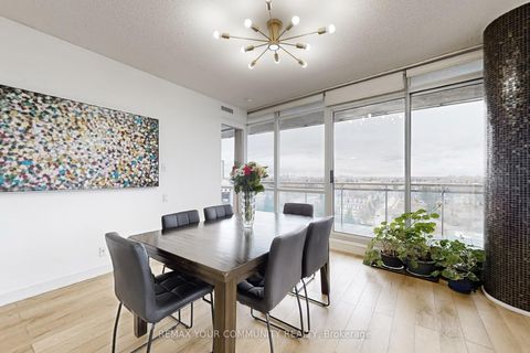 Photo 2 at 1602 - 30 Canterbury Place, Willowdale West, Toronto