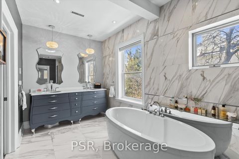 Photo 10 at 31 Clarendon Avenue, Casa Loma, Toronto