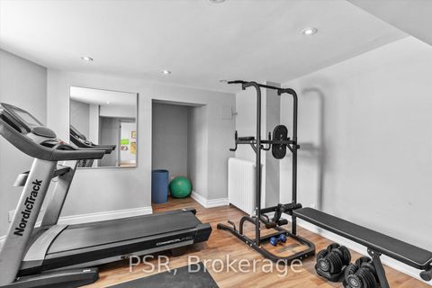 Photo 18 at 31 Clarendon Avenue, Casa Loma, Toronto