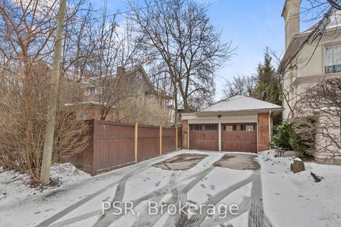 Photo 23 at 31 Clarendon Avenue, Casa Loma, Toronto