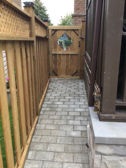 Photo 18 at 36 Ridgeway Avenue, Allandale Heights, Barrie