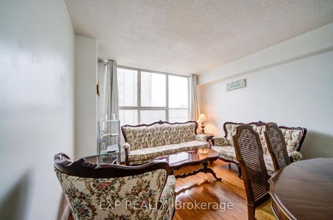 Photo 3 at 402 - 50 Lotherton Pathway, Glen Park, Toronto