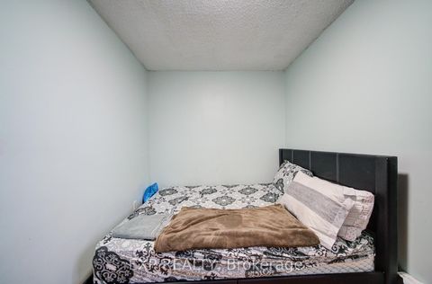 Photo 26 at 402 - 50 Lotherton Pathway, Glen Park, Toronto