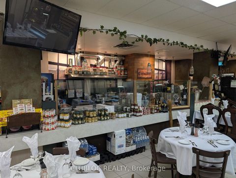 Photo 2 at 102 - 1183 Finch Avenue W, York University Heights, Toronto