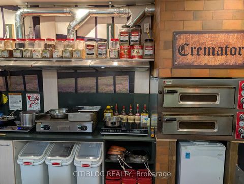 Photo 3 at 102 - 1183 Finch Avenue W, York University Heights, Toronto