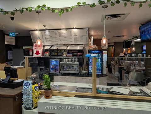 Photo 4 at 102 - 1183 Finch Avenue W, York University Heights, Toronto