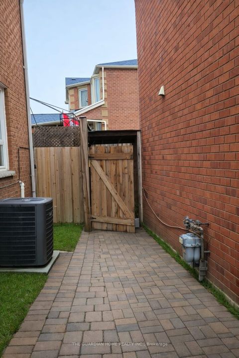 Photo 24 at 65 Morningview Trail, Rouge E11, Toronto