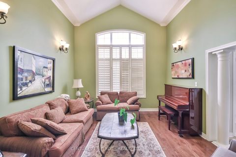 Photo 13 at 38 Camelot Square, Shore, Barrie