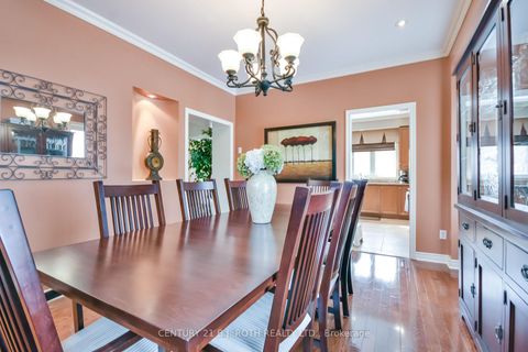 Photo 15 at 38 Camelot Square, Shore, Barrie