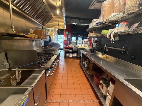 Photo 15 at 80 - 95 The Pond Road, York University Heights, Toronto