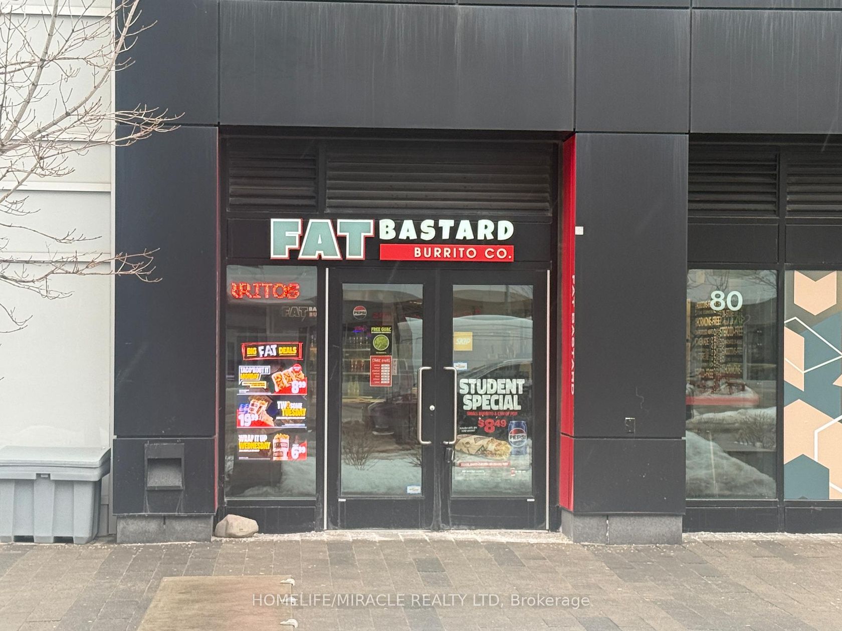 80 - 95 The Pond Road, York University Heights, Toronto photo number 2