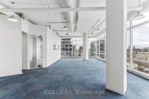 Photo 1 at 903 - 477 Richmond Street W, Waterfront Communities C1, Toronto