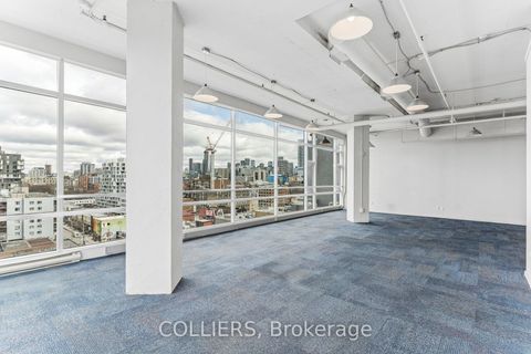 Photo 2 at 903 - 477 Richmond Street W, Waterfront Communities C1, Toronto