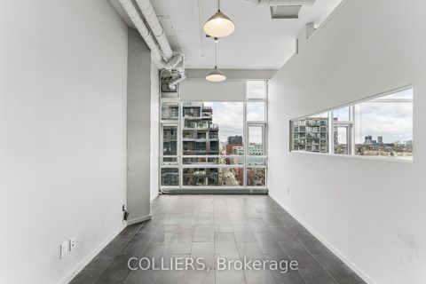 Photo 5 at 903 - 477 Richmond Street W, Waterfront Communities C1, Toronto