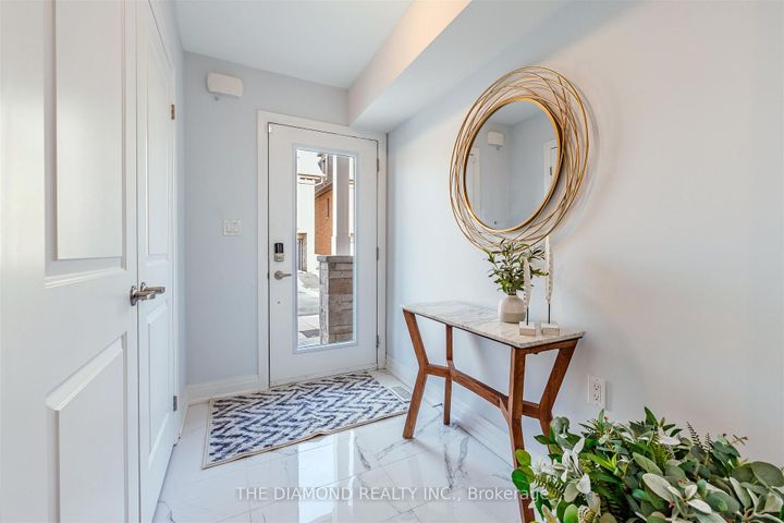 Photo 3 at 2122 Royal Gala Circle, Lakeview, Mississauga