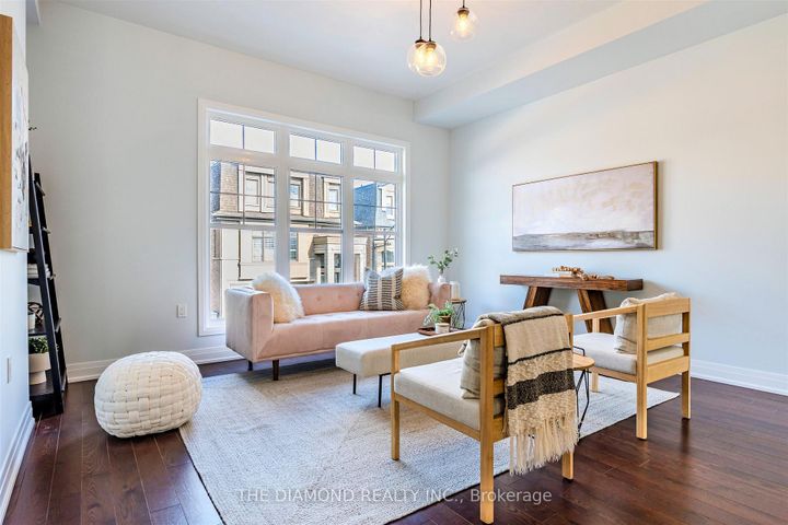 Photo 7 at 2122 Royal Gala Circle, Lakeview, Mississauga