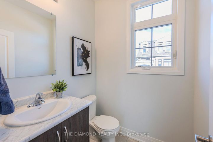 Photo 22 at 2122 Royal Gala Circle, Lakeview, Mississauga