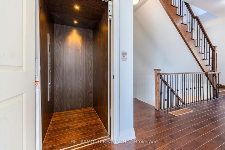 Photo 23 at 2122 Royal Gala Circle, Lakeview, Mississauga