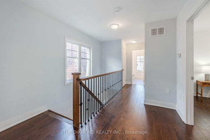 Photo 25 at 2122 Royal Gala Circle, Lakeview, Mississauga