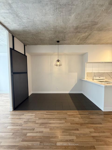 Photo 14 at 3022 - 25 The Esplanade, Waterfront Communities C8, Toronto