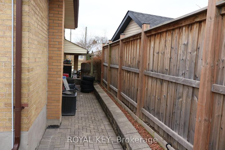 Photo 15 at 20 Kennebec Crescent, Kipling, Toronto