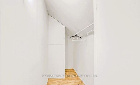 Photo 7 at 16958 Bayview Avenue, Central Newmarket, Newmarket