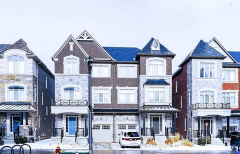 Photo 0 at 12 Globemaster Lane, Oak Ridges, Richmond Hill