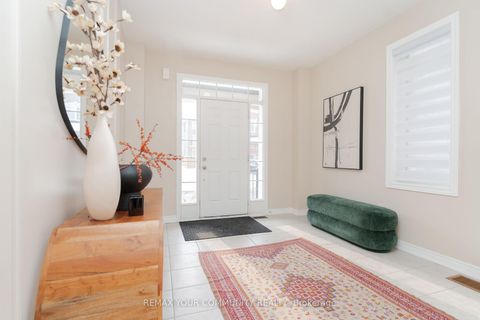 Photo 2 at 12 Globemaster Lane, Oak Ridges, Richmond Hill